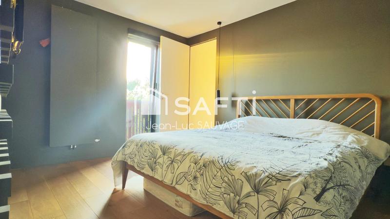 Maison - 210 m² - 5 pièces