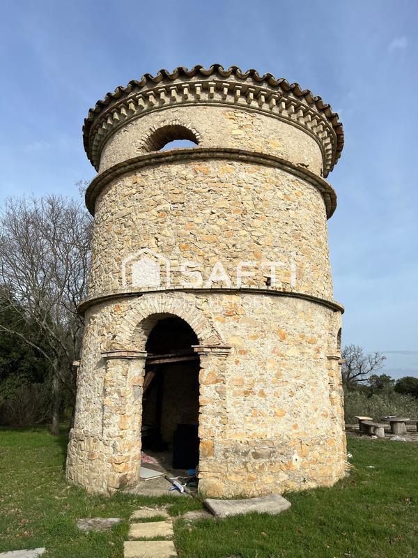 Maison - 1 000 m² - 22 pièces