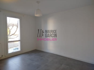 Appartement - 77 m² - 3 pièces