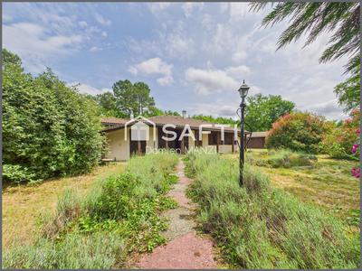 Maison - 130 m² - 6 pièces