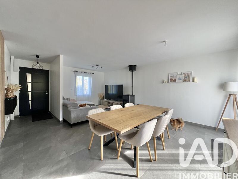 Maison - 80 m² - 5 pièces