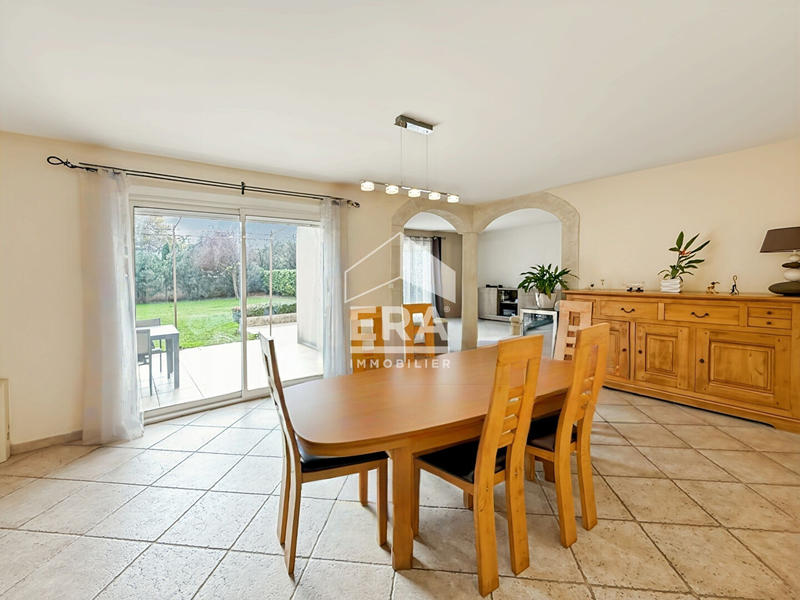 Maison - 145 m² - 6 pièces