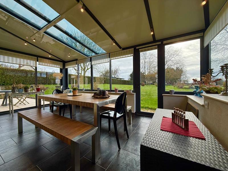 Maison - 220 m² - 8 pièces