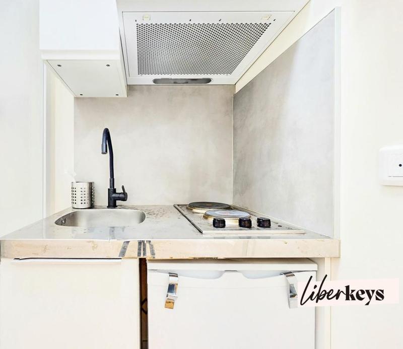 Studio - 10 m² - 1 pièce