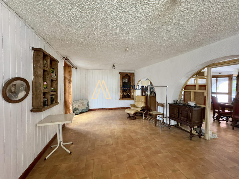 Local commercial - 76 m² - 3 pièces