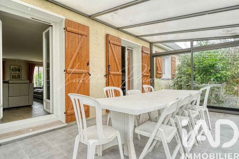 Maison - 200 m² - 7 pièces