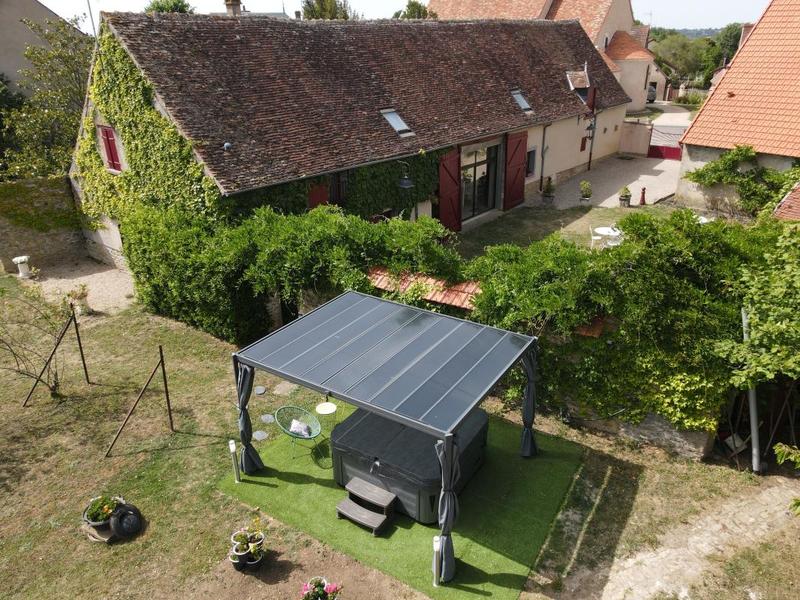 Maison - 312 m² - 12 pièces