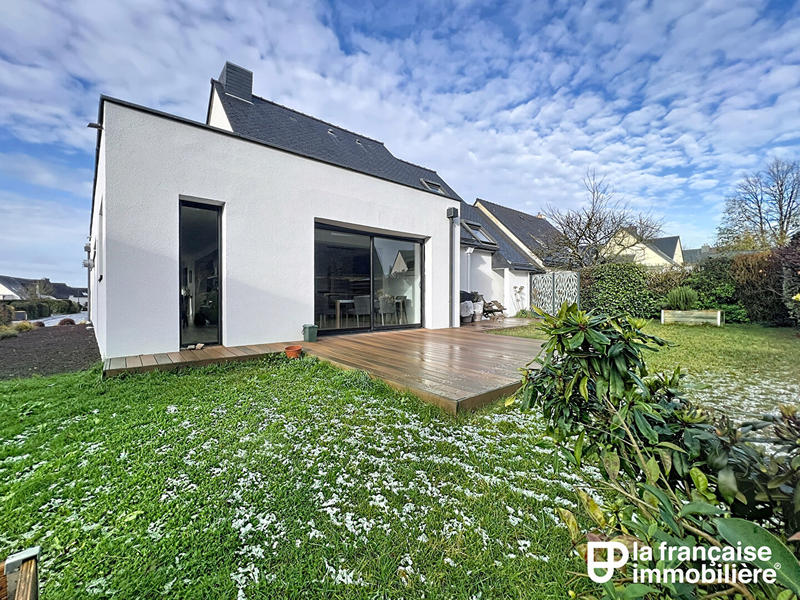 Maison - 168 m² - 8 pièces