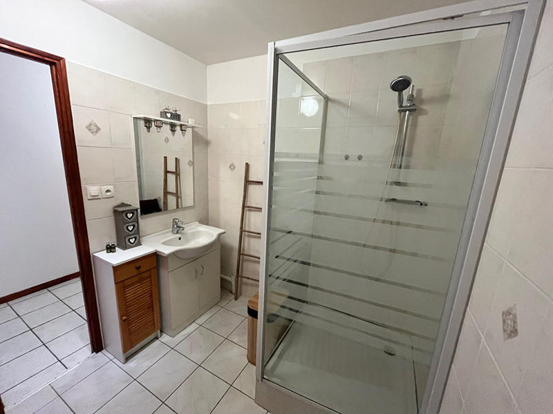 Appartement - 65 m² - 4 pièces