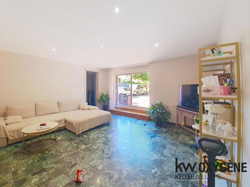 Maison - 195 m² - 7 pièces