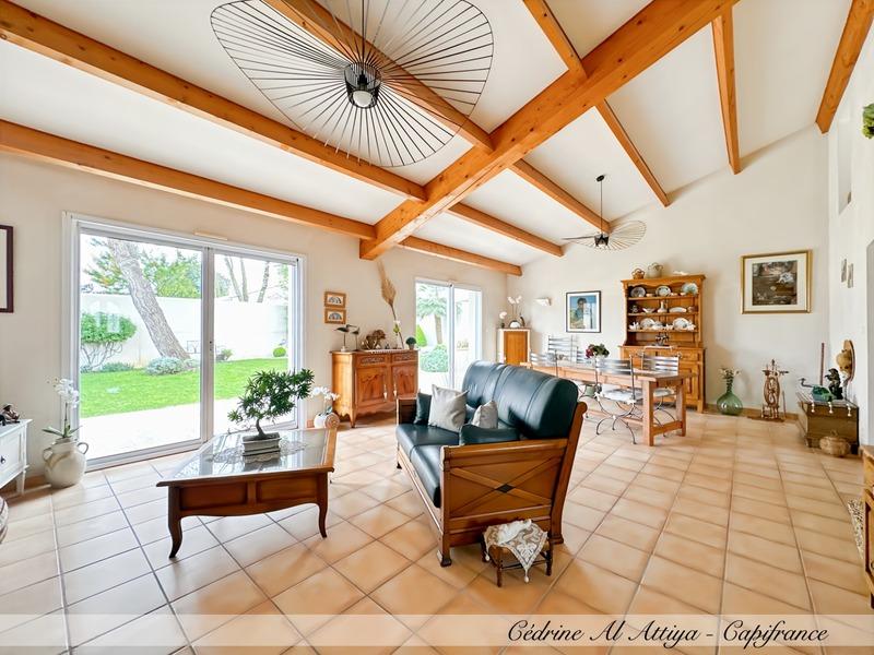 Maison - 120 m² - 5 pièces