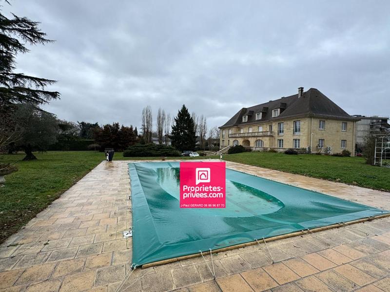 Appartement - 144 m² - 5 pièces