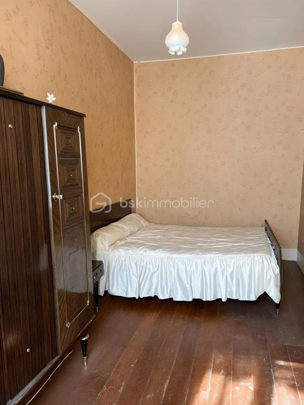 Maison de village - 207 m² - 8 pièces