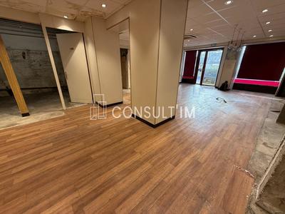 Local commercial - 106 m²