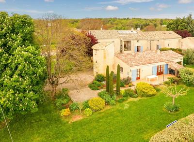 Propriété - 390 m² - 14 pièces