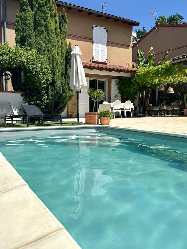 Maison - 97 m² - 6 pièces