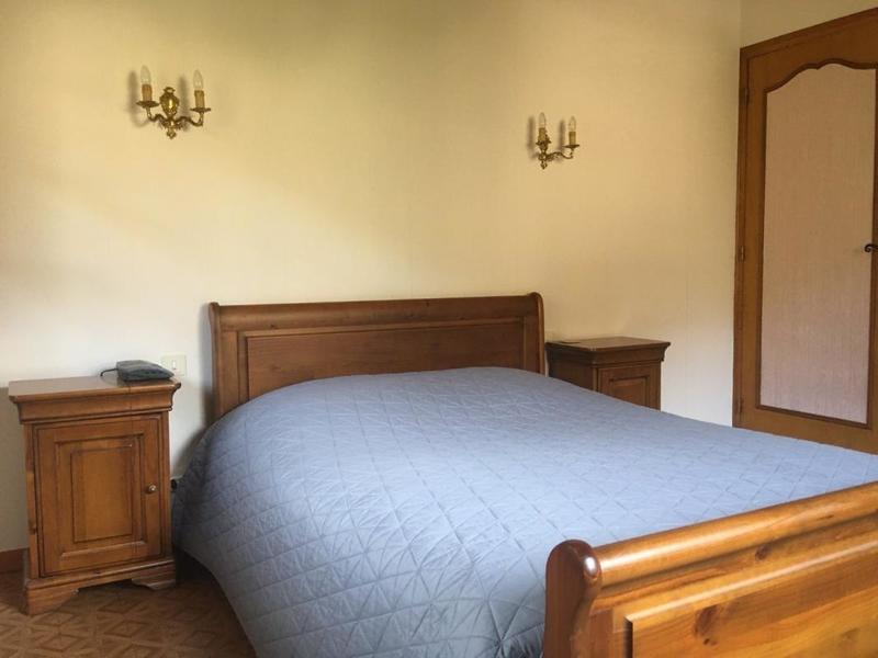 Maison - 230 m² - 8 pièces