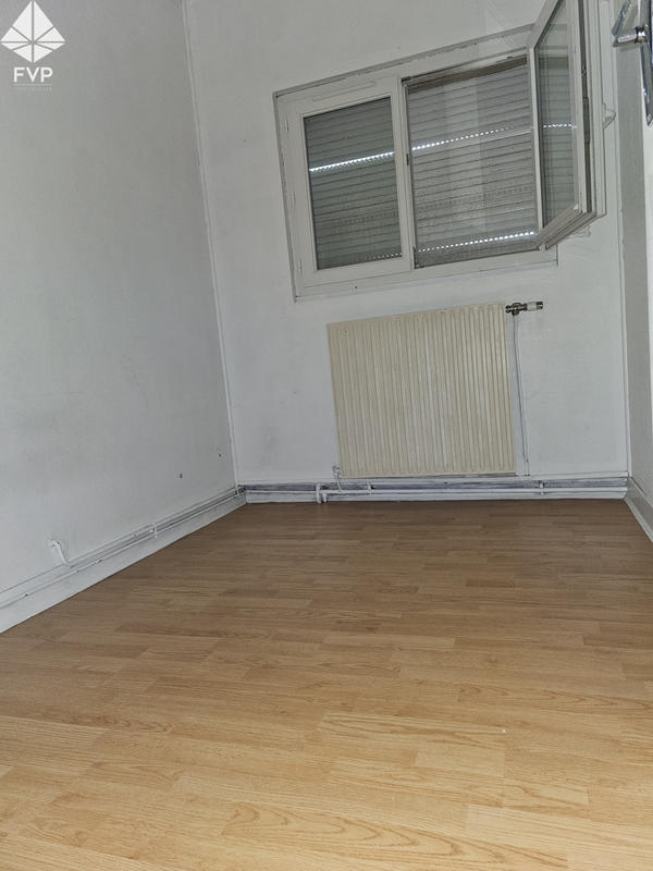 Propriété - 213 m² - 10 pièces