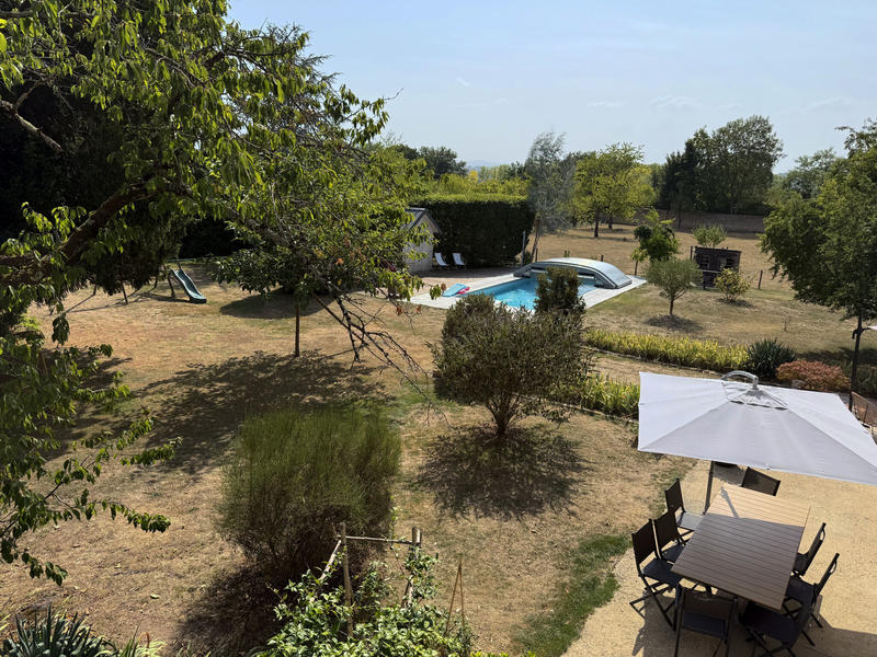 Propriété - 276 m² - 15 pièces