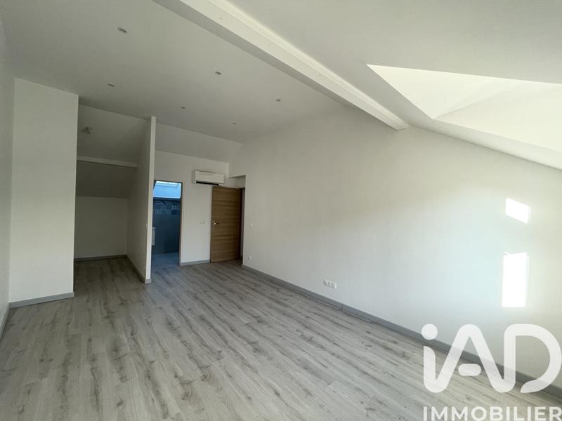 Maison - 200 m² - 7 pièces