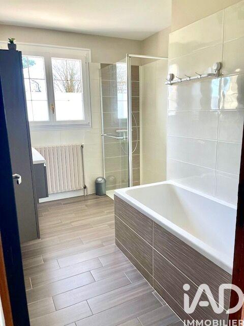 Maison - 153 m² - 7 pièces