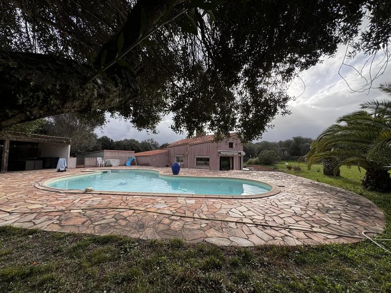 Villa - 128 m² - 4 pièces