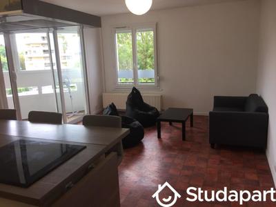 Chambre - 9 m² - 1 pièce