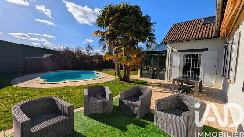 Maison - 191 m² - 8 pièces