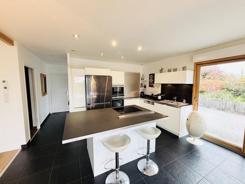 Maison - 166 m² - 5 pièces