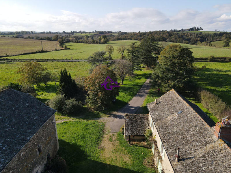 Maison traditionnelle - 160 m² - 7 pièces