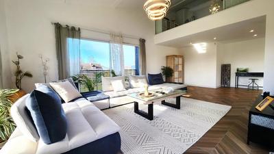 Villa - 437 m² - 14 pièces