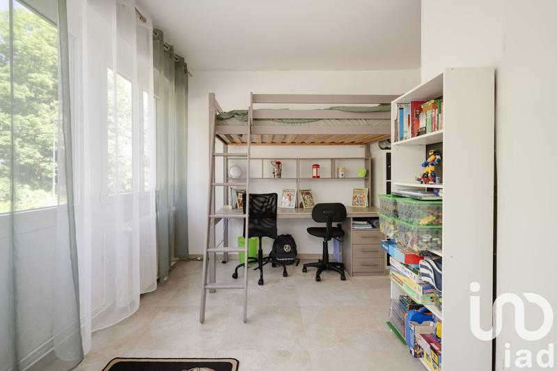 Appartement - 92 m² - 4 pièces