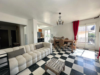 Appartement - 84 m² - 4 pièces