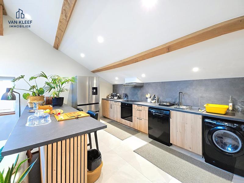Immeuble - 258 m² - 9 pièces