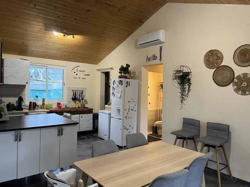 Propriété - 95 m² - 5 pièces