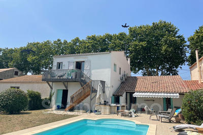 Maison - 141 m² - 8 pièces