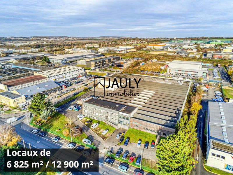 Local commercial - 6 825 m²