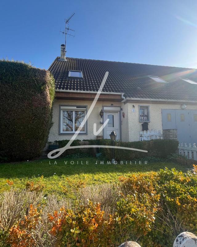 Maison - 104 m² - 5 pièces