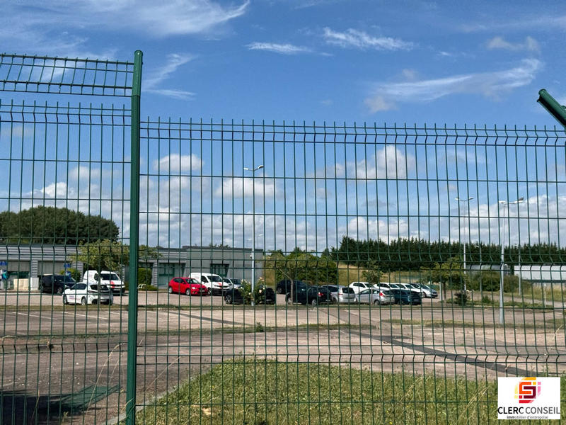 Local d'activités - 388 m²