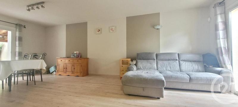 Maison - 93 m² - 4 pièces