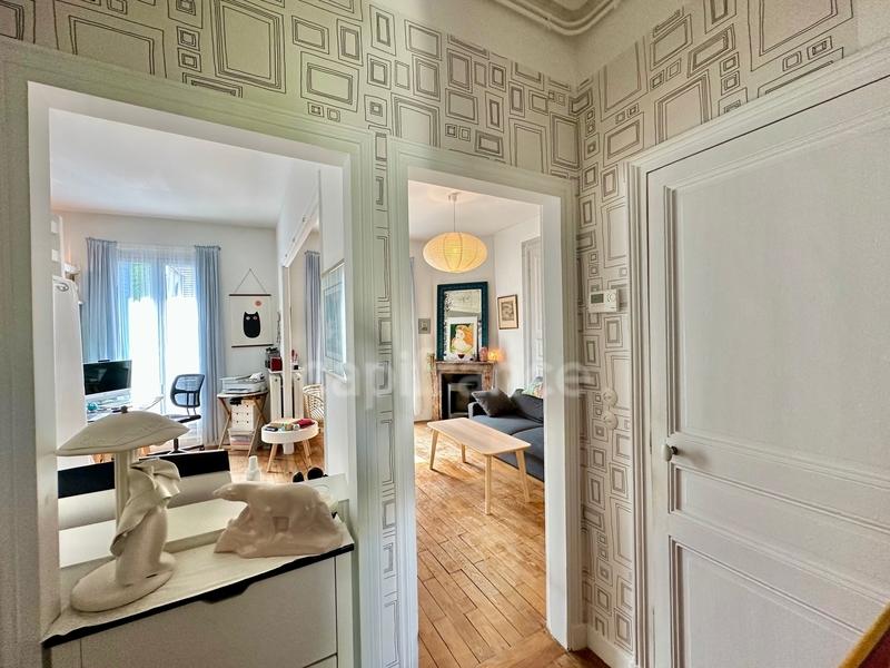 Appartement bourgeois - 53 m² - 3 pièces