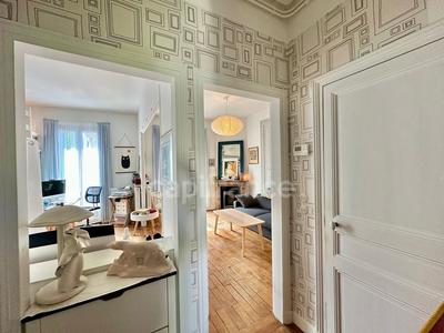 Appartement bourgeois - 53 m² - 3 pièces