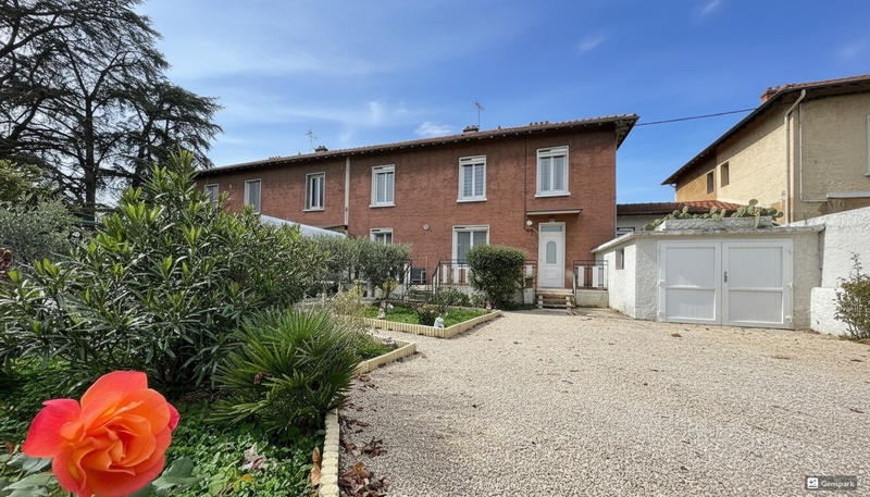 Maison - 96 m² - 4 pièces