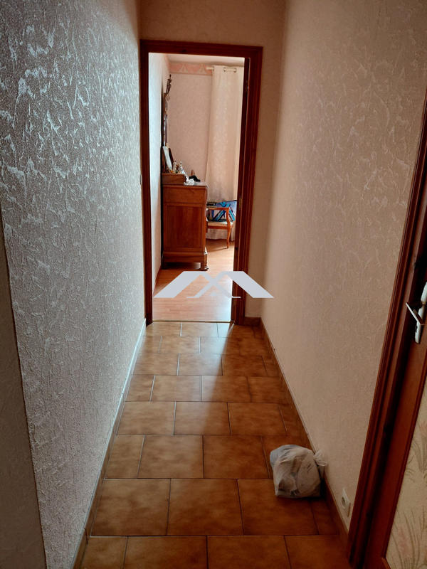 Maison - 104 m² - 4 pièces