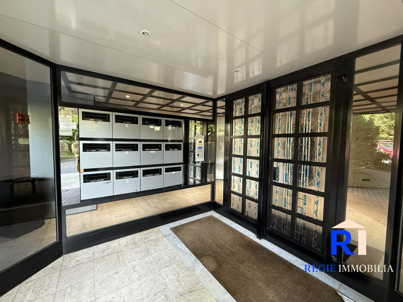 Appartement - 84 m² - 3 pièces