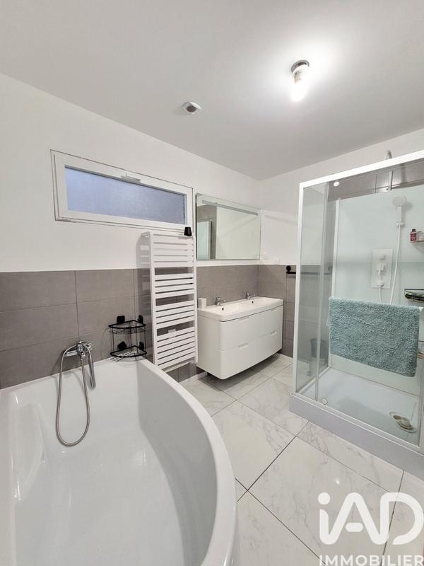 Maison de ville - 90 m² - 5 pièces