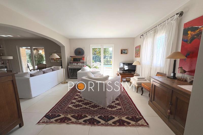 Maison - 160 m² - 5 pièces