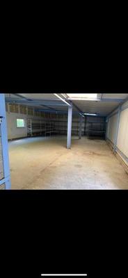 Local commercial - 393 m² - 3 pièces