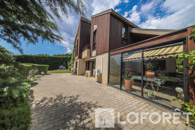 Maison - 171 m² - 5 pièces