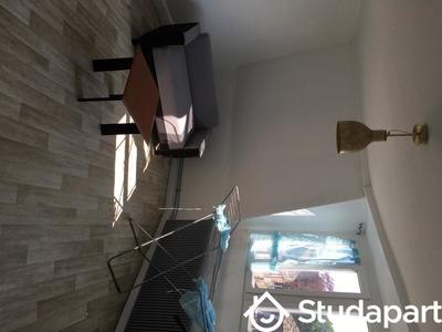 Chambre - 12 m² - 1 pièce